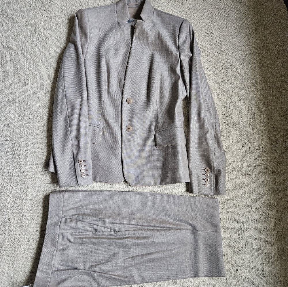 MaxMara suite